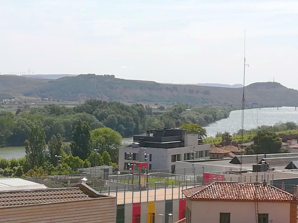 Appartamento ATICO con Piscina BELLAVISTA Tudela Esterno foto